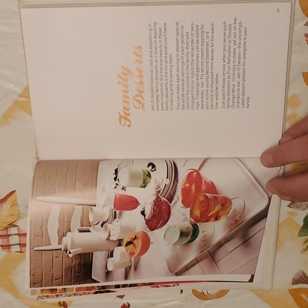 2/$8 📚 1974 The New Joys of Jell-O Recipe Book - Picture 7 of 17